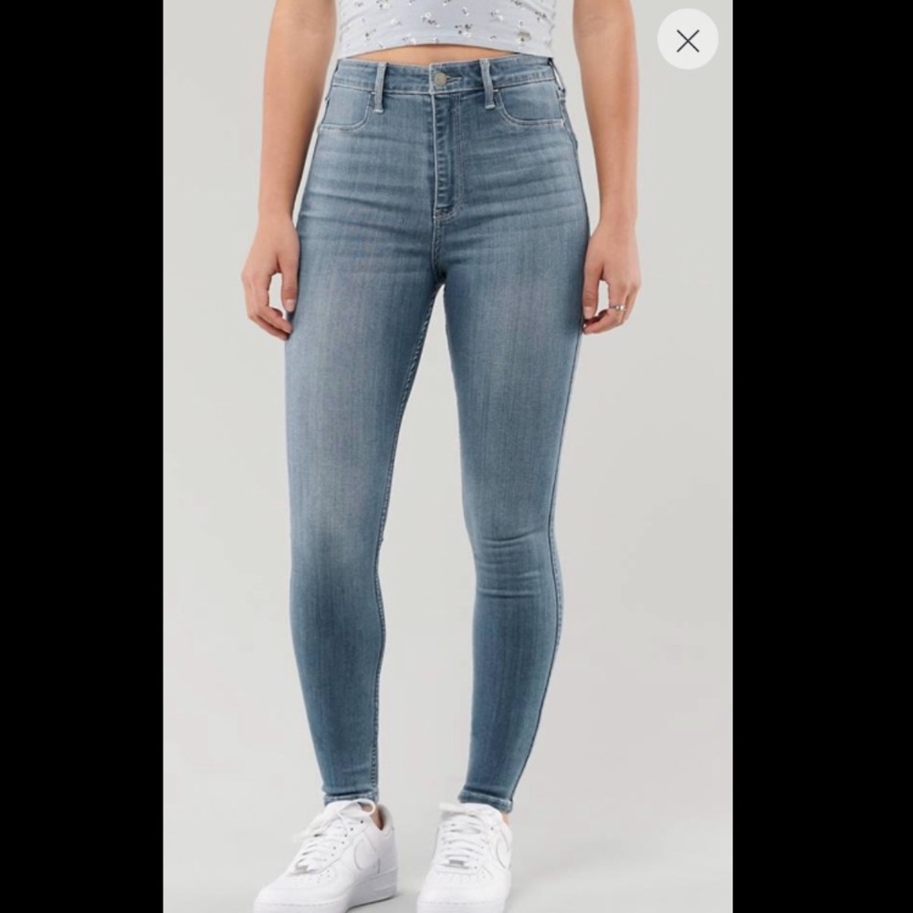 Hollister Ultra high-rise jean legging